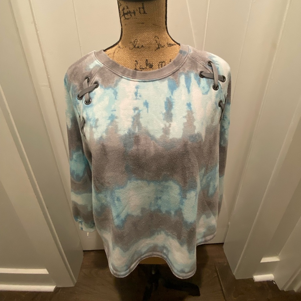 justice blue and gray sweater